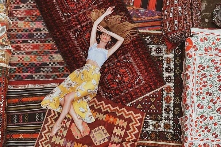 Private Romantic Photoshoot with Hot Air Balloon Views in Cappadocia photo 6