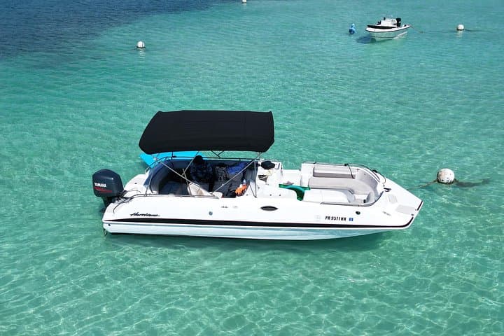 Private 4-Hour Boat Charter to Cayo Caracoles in La Parguera photo 2