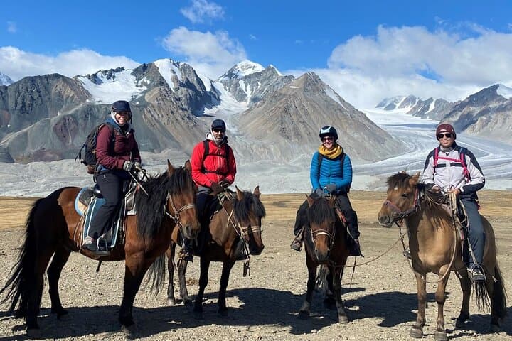 Altai Tavan Bogd 10-Day Eagle Hunter & Horseback Expedition photo 6