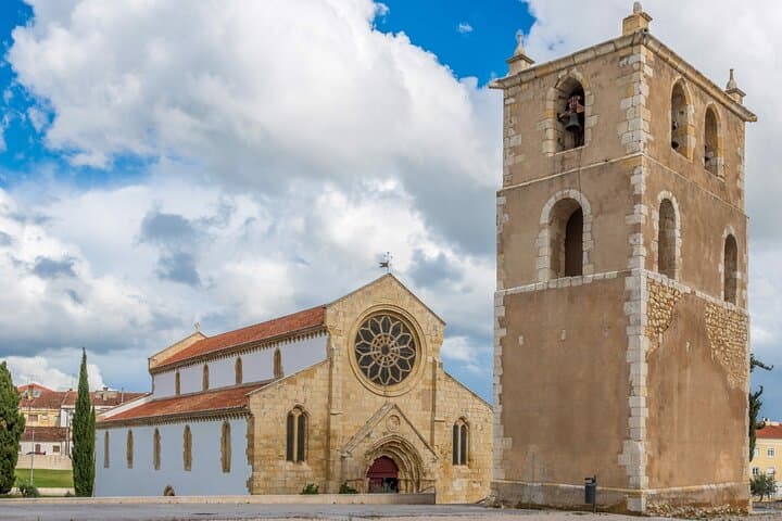 Tomar and Almourol: A Lisbon Day Trip to Templar Castles and Convents photo 5