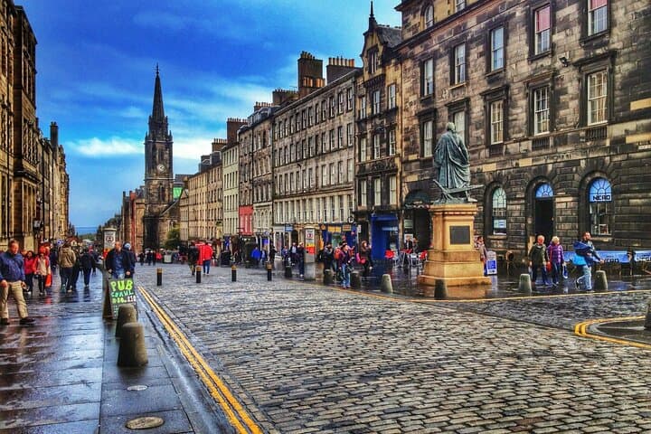 Edinburgh Harry Potter Walking Tour: Royal Mile & Old Town Highlights photo 2