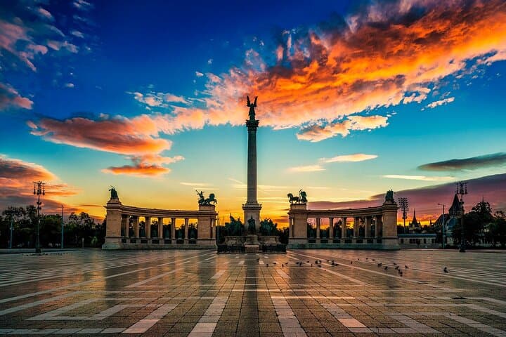 Best of Budapest in 4 Days: Danube Bend, Thermal Baths & City Highlights photo 4