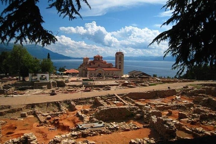 Ohrid City Sightseeing Tour: St. John Kaneo, Plaosnik & Ancient Theater photo 4