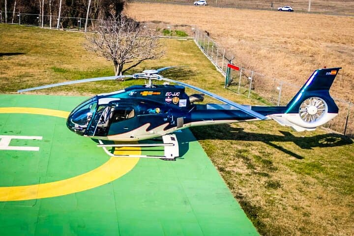 Helicopter Tour Lake Como with Aperitif Stop — Scenic Flight from Como photo 4