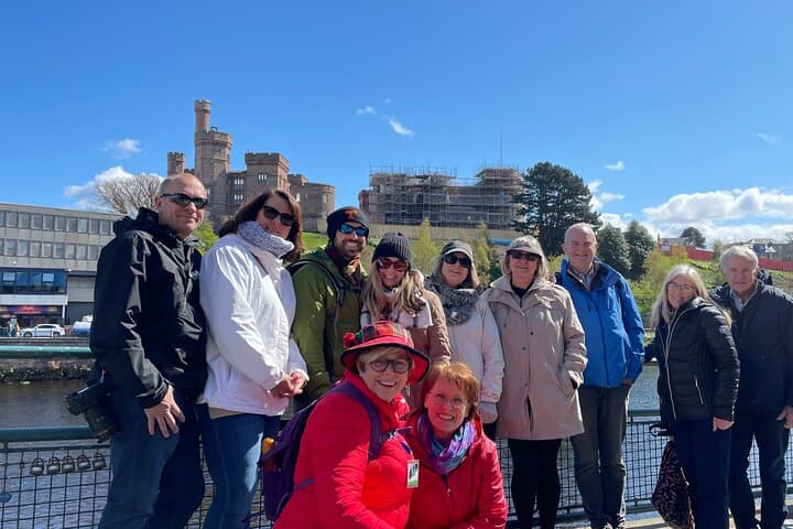 Stroll Inverness: Private 2-Hour City Centre Walking Tour with a Local Guide