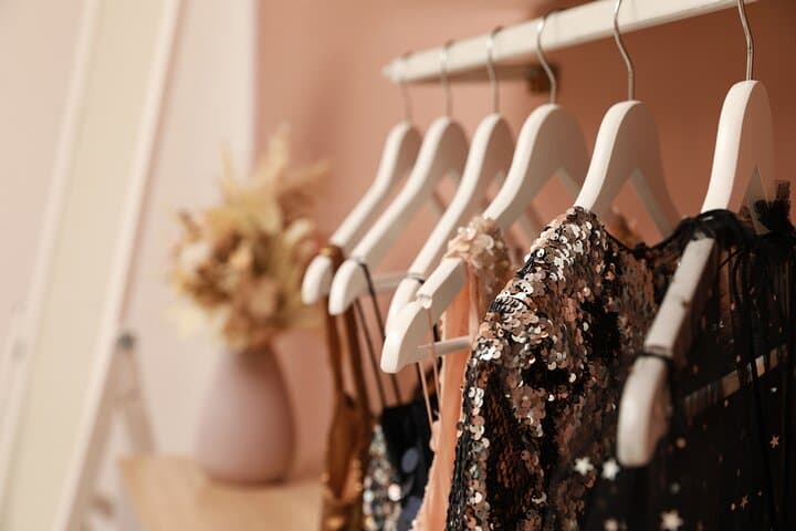 Private Luxury Fashion Shopping Tour in Amsterdam with Personal Stylist photo 2