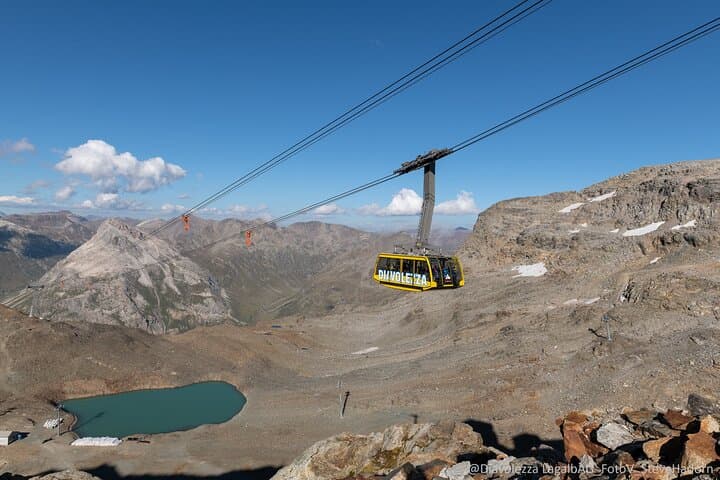Diavolezza Lunch and Bernina Express from Como — High-Altitude Cable Car & UNESCO Train Day Trip