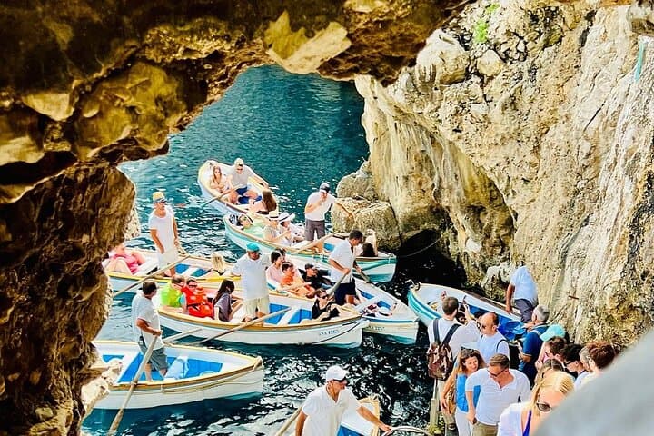 Day Trip from Rome to Capri: Blue Grotto, Anacapri & La Piazzetta photo 2