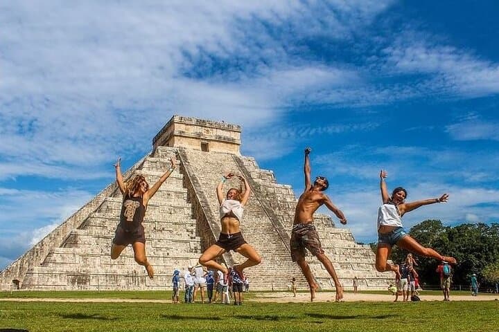 Skip-the-Line Chichén Itzá Walking Tour — Portuguese & Italian Guided Visit photo 6