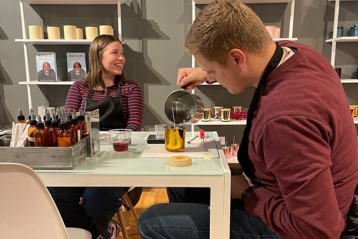 Chicago Candle-Making Class on the Magnificent Mile