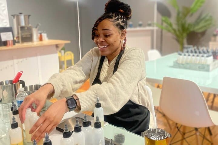 Chicago Candle-Making Class on the Magnificent Mile photo 6