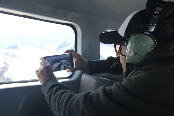 Denali Southside Flightseeing from Talkeetna: Glacier Landing & Alaska Range Views photo 3