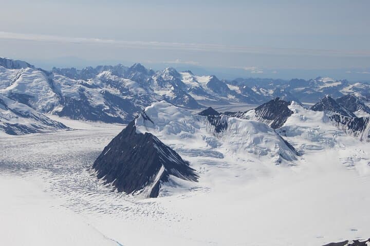 Denali Southside Flightseeing from Talkeetna: Glacier Landing & Alaska Range Views photo 4