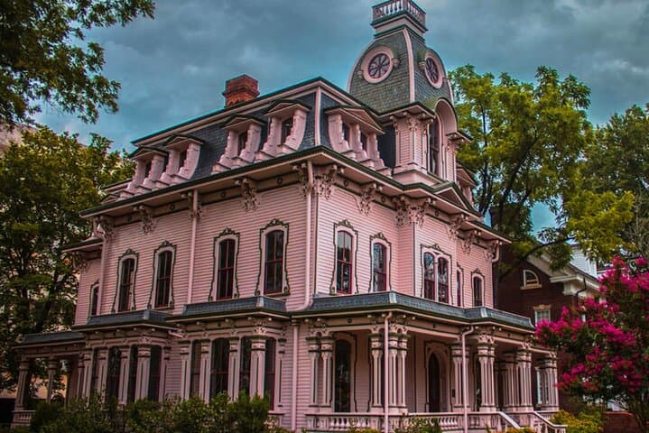 Stroll Raleigh's Past: Historian-Guided Downtown Walking Tour