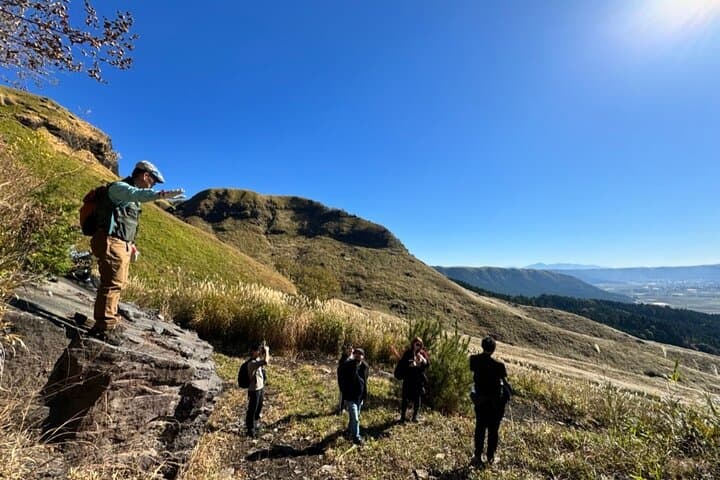 Aso Valley of the Wind Hike with Bento Lunch — Grassland Walk & Firecraft