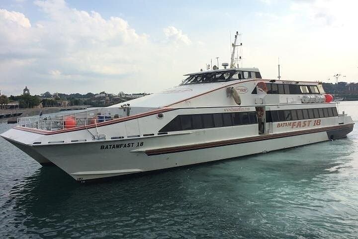 Batam day trip from Singapore: ferry, temples, Barelang Bridge & 2-hour massage photo 3