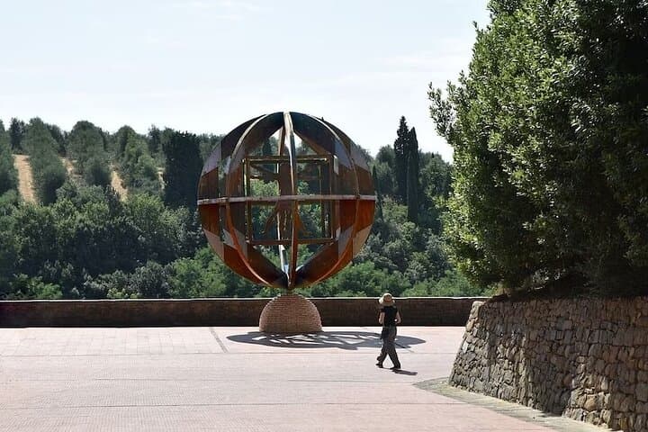 Private Minivan Excursion from Florence to Pisa and Vinci — Leaning Tower & Leonardo's Birthplace photo 4