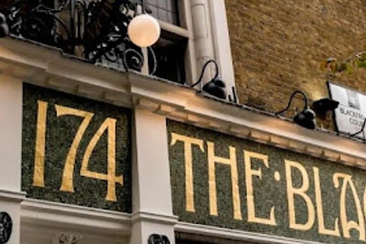 Historic London Pub Walking Tour: Blackfriar, Viaduct & Cheshire Cheese photo 5