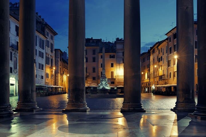 Rome by Night: Evening Walking Tour of Squares & Fountains photo 3