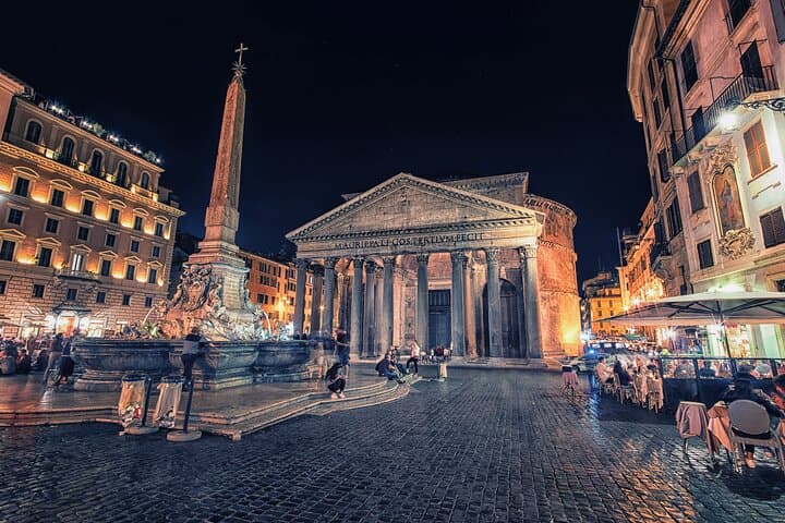Rome by Night: Evening Walking Tour of Squares & Fountains photo 4