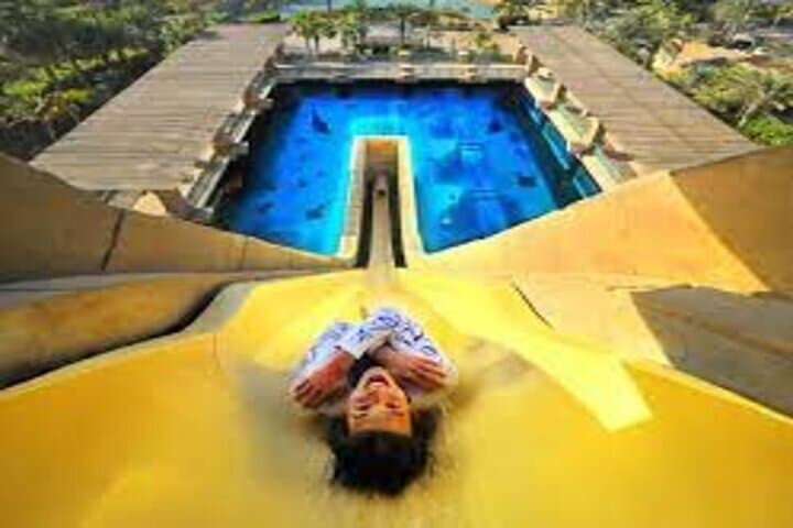 Atlantis Aquaventure: Dubai’s Record-Breaking Waterpark on the Palm