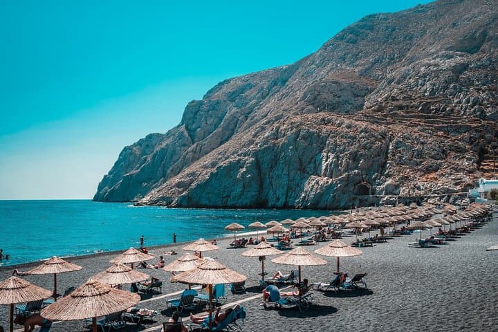 Santorini Private 4-Hour Caldera & Oia Sightseeing Tour photo 3