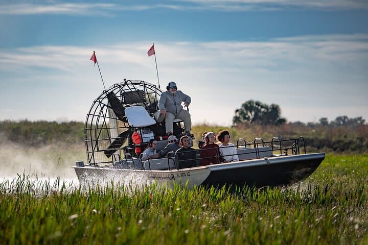 Boggy Creek 30-Minute Airboat Adventure with Lunch, Gem Mining & Park Admission
