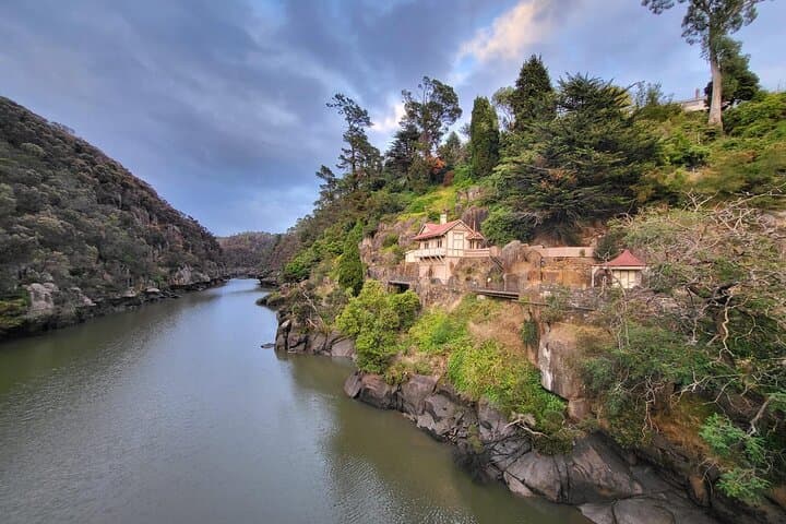 6-Day Tasmanian Discovery Tour: Cradle Mountain, Bay of Fires & Gordon River Cruise photo 3