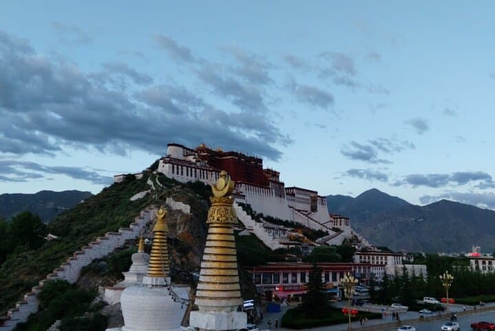 19-Day Classic China with Tibet and Yangtze River Cruise