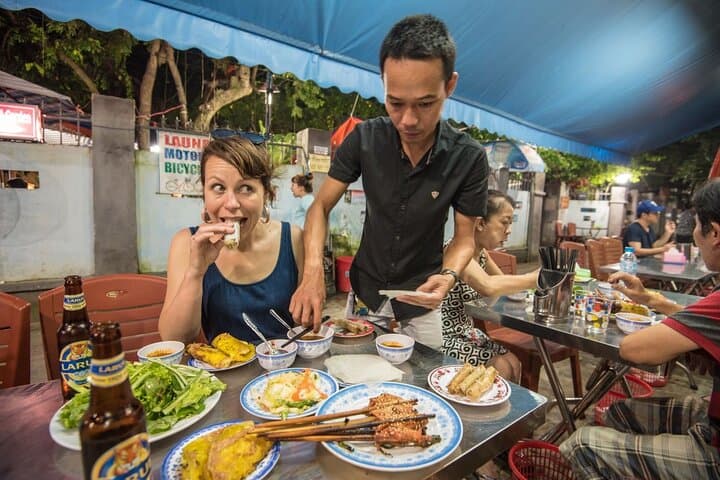 Hoi An Sunset Street Food Walking Tour: Authentic Old Town Eats