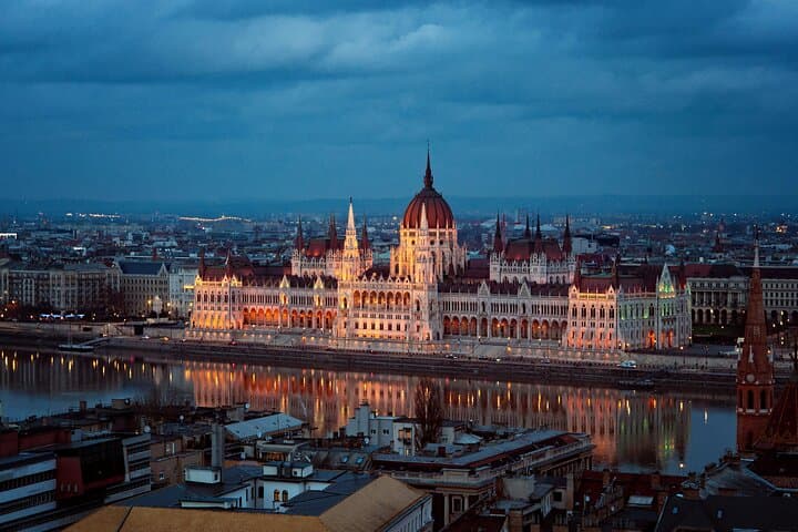 Prague to Budapest Private Transfer with Bratislava Castle Stop