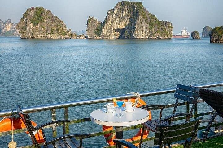 3-Day Halong Bay Cruise from Hanoi — Kayaking, Island Stay & Beach Parties photo 4