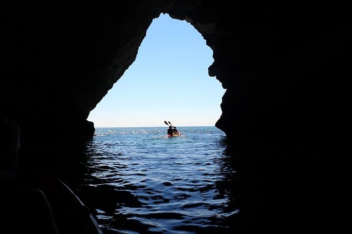 Canoeing Sesimbra: Sea Caves, Ribeira do Cavalo & Arrábida Coast Day Paddle photo 4