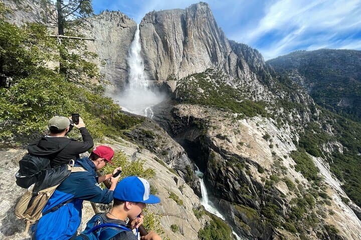 Waterfalls of Yosemite: Private Custom Tour to the Park’s Greatest Cascades photo 2
