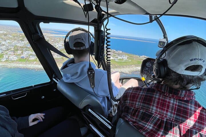 Newport Helicopter Mansion Tour: 12-Minute Aerial Flight Over Ocean Drive & The Breakers photo 4