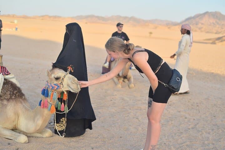 Hurghada Desert Stargazing Safari: Camel Ride & Romantic Dinner photo 4