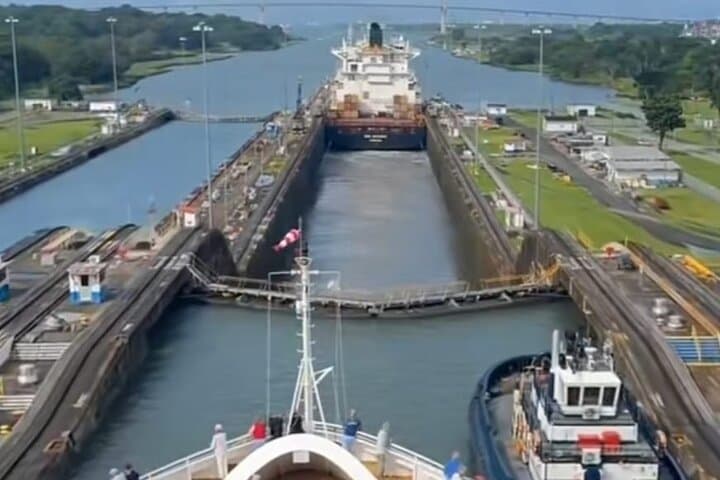 Panama Canal, Casco Viejo & Amador Causeway: Private Half-Day Tour Guide