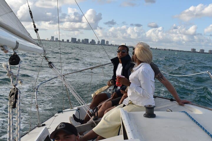 Learn to Sail on a Racing J/24 in Biscayne Bay, Miami photo 3