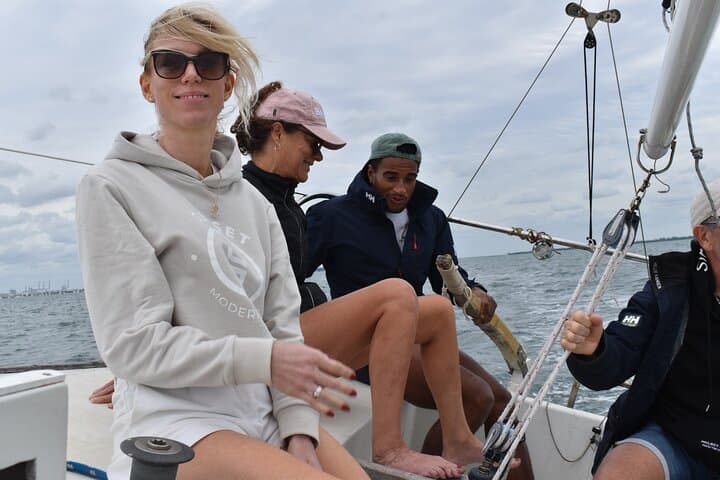 Learn to Sail on a Racing J/24 in Biscayne Bay, Miami photo 5
