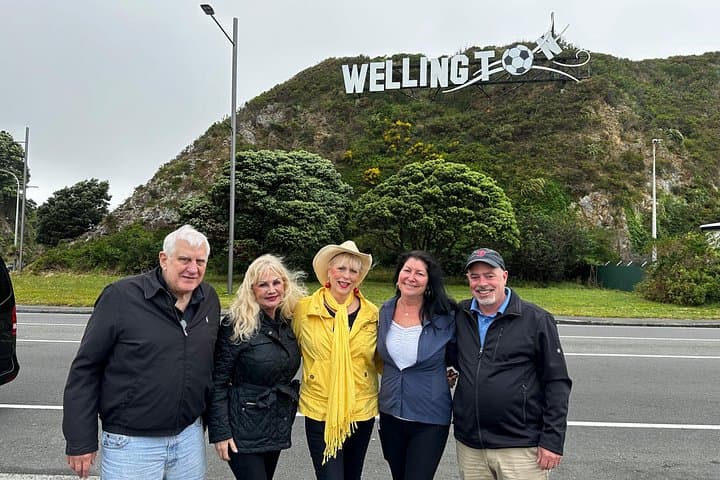Exclusive Wellington Sightseeing Private Tour — Mount Victoria, Wētā Cave & Cable Car
