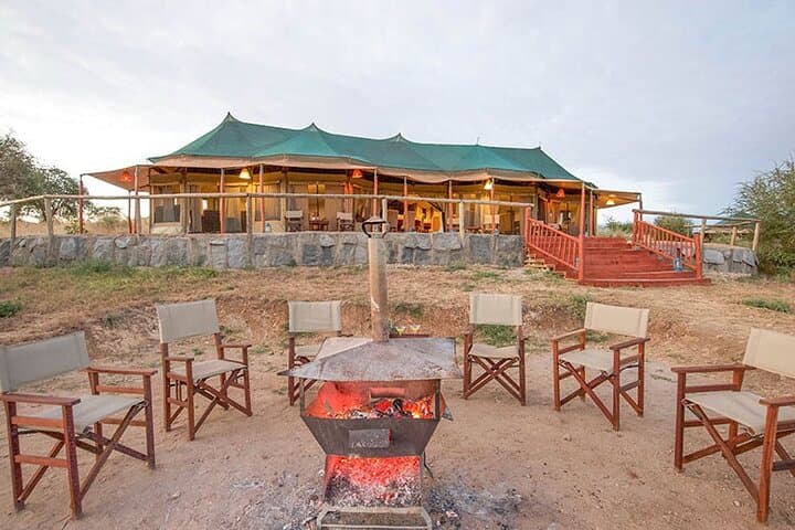 12-Day Tanzania Luxury Safari: Serengeti, Ngorongoro & Zanzibar Beach Escape photo 2