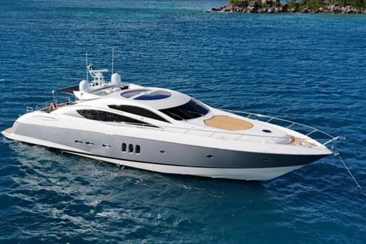 Luxury 82' Yacht Charter from Fajardo to Icacos & Palomino Islands