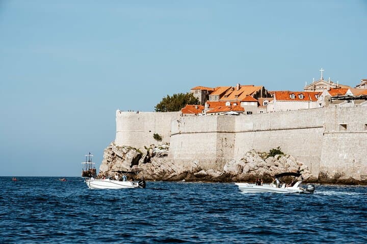 Explore Elafiti Islands & Blue Cave: 4-Hour Private Speedboat Tour from Dubrovnik