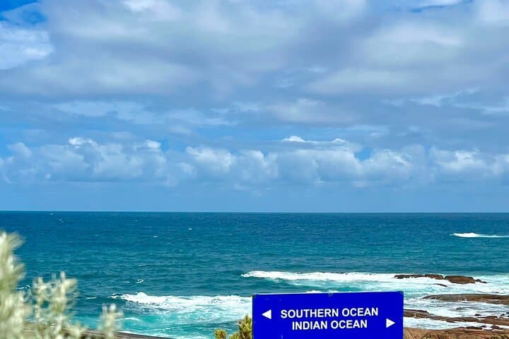 Two Oceans Private Tour: Cape Leeuwin, Margaret River & Busselton Day Trip photo 3