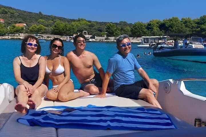 Blue Lagoon & Shipwreck Cruise from Split — Half-Day Private Tour to Krknjaši and Šolta photo 4