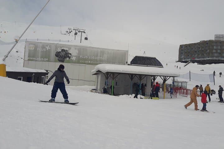 Full-Day Gudauri Skiing Tour from Tbilisi — Jinvali, Ananuri & Pasanauri photo 6
