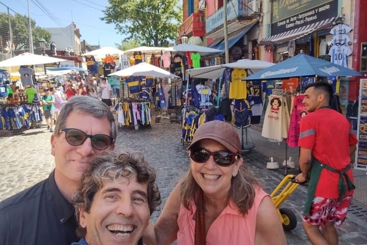 Buenos Aires Private Car City Tour: La Boca, San Telmo & Recoleta Highlights photo 3