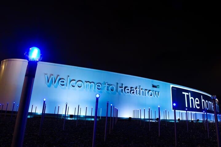 Southampton Port Transfer to London with Stonehenge Stopover photo 3