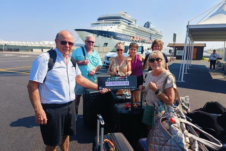 Southampton Port Transfer to London with Stonehenge Stopover photo 5