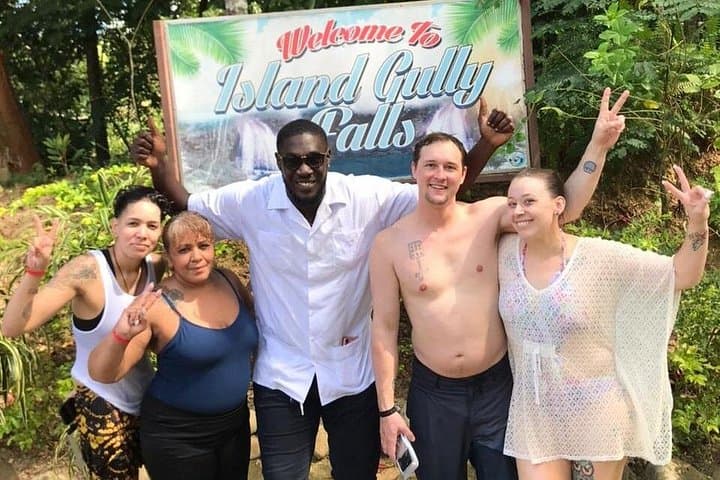 Private Blue Hole Secret Falls and Ocho Rios Shopping from Montego Bay photo 4